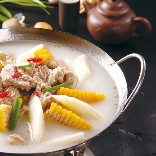 滋补的山药炖排骨
