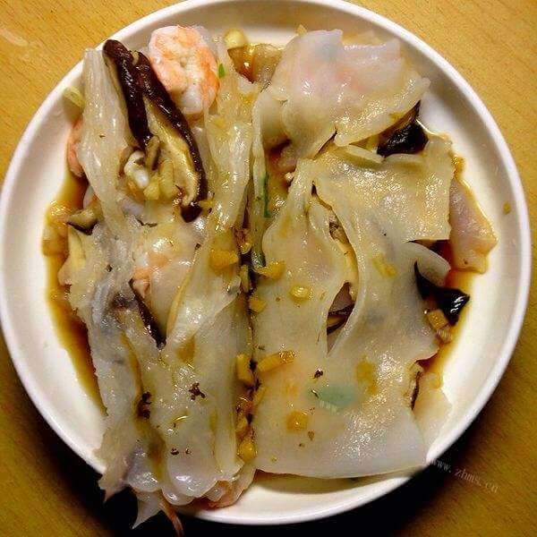 好吃的香菇肉沫肠粉