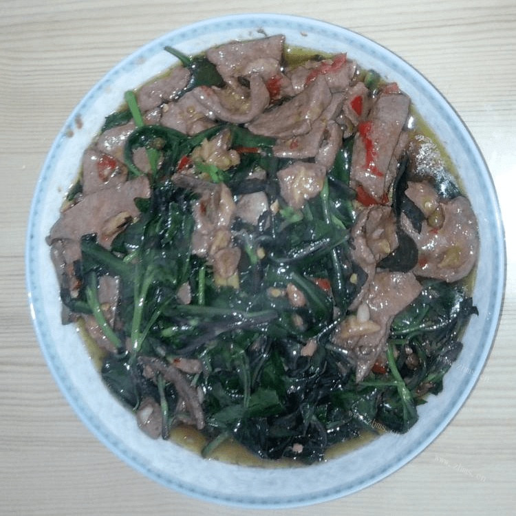 秀色可餐的血皮菜炒猪肝