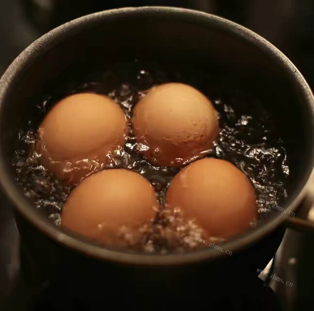 煮鸡蛋做法图解4)