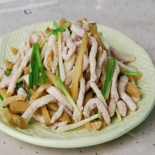 传统名菜榨菜肉丝
