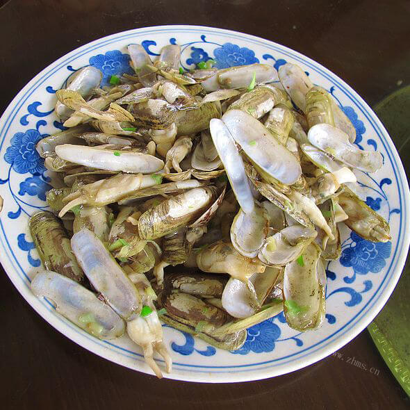 家常咸肉小白菜蛏子汤