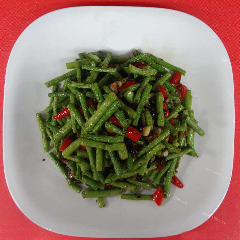 开胃的辣椒炒盐豆角