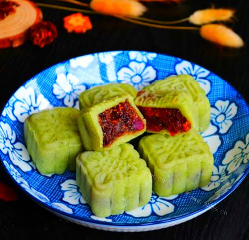 高颜值翡翠蔓越莓冰皮月饼