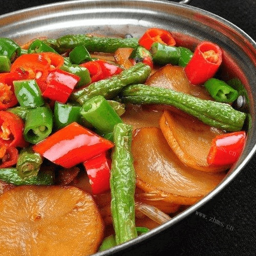 美味的麻辣豆角土豆片