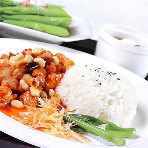 家常酱爆鸡丁盖饭