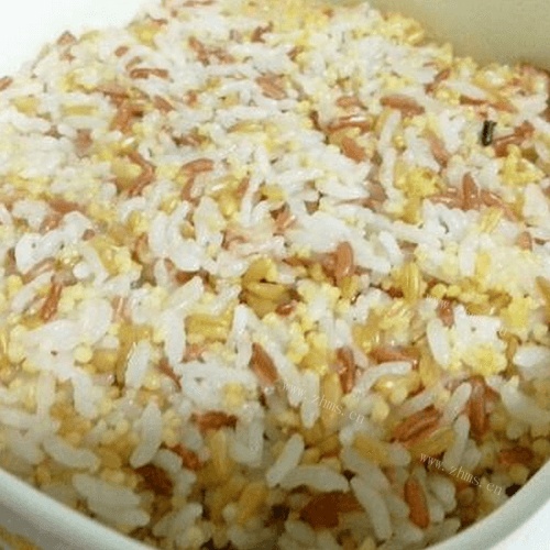 美味的小米杂粮饭