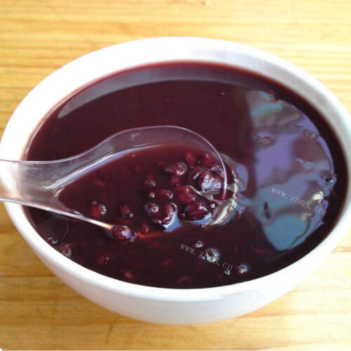 美味的红豆黑米粥