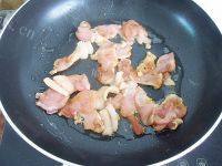 美味的豆角炒肉做法图解3)