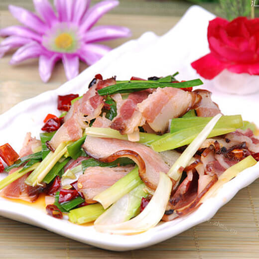 好吃的芋茎干炒腊肉