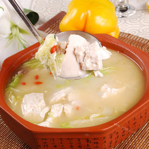 鲜美的鸡汤豆腐