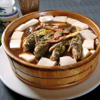 美味的安康鱼炖豆腐