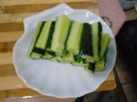 可口的凉拌青瓜做法图解1)