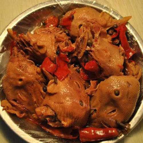美味的麻辣鸡头