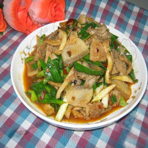蘑菇炒肉