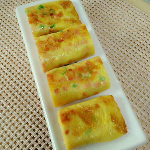 美味的柠檬鸡蛋卷