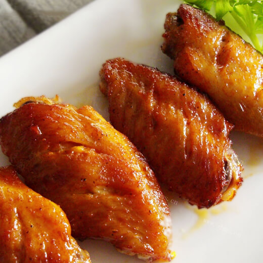 美味的金蒜鸡翅