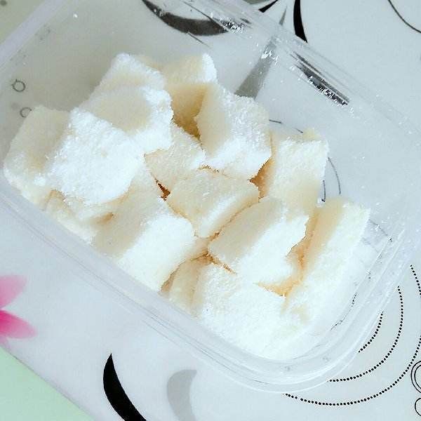 美味的快手甜品牛奶小方