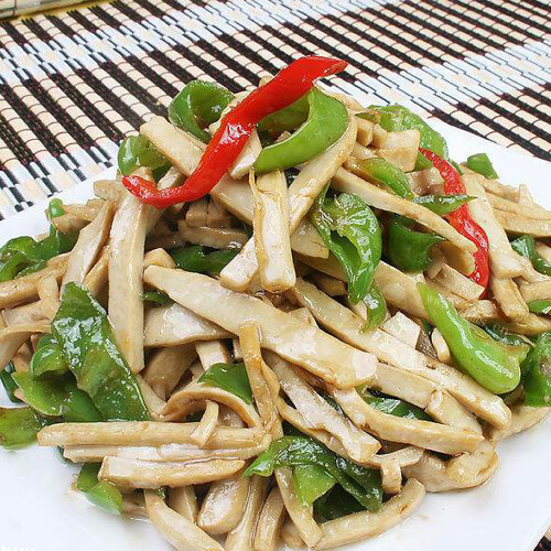 美味的青椒炒豆腐干