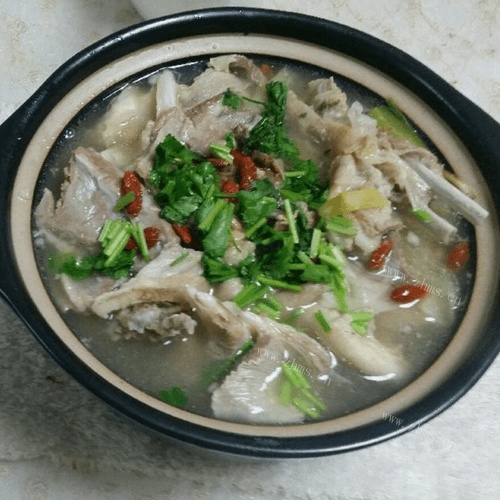 温补的砂锅煲羊排山药胡萝卜