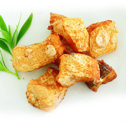 美味的油炸鱼块
