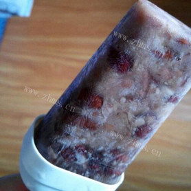 可口的红豆椰奶冰棒