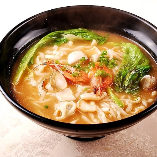 美味的芝士海鲜面