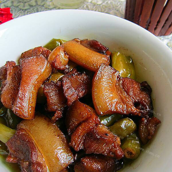 美味的酱香辣椒肉