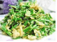 蒜苗炒鸡蛋做法图解6)