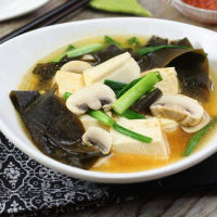 美味的豆腐海带汤