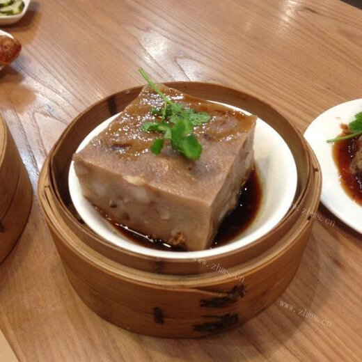 美味广式腊味芋头糕