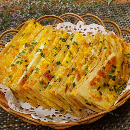 美味的黄瓜全麦鸡蛋饼
