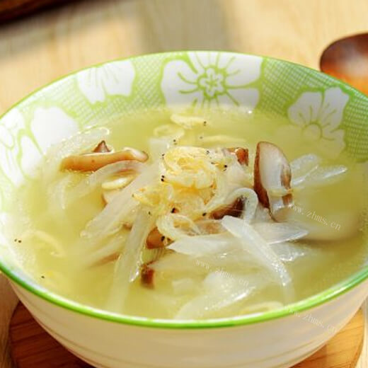 营养香菇萝卜丝汤