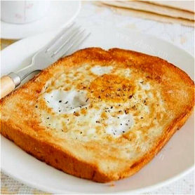 简易燕麦胚煎鸡蛋面包片