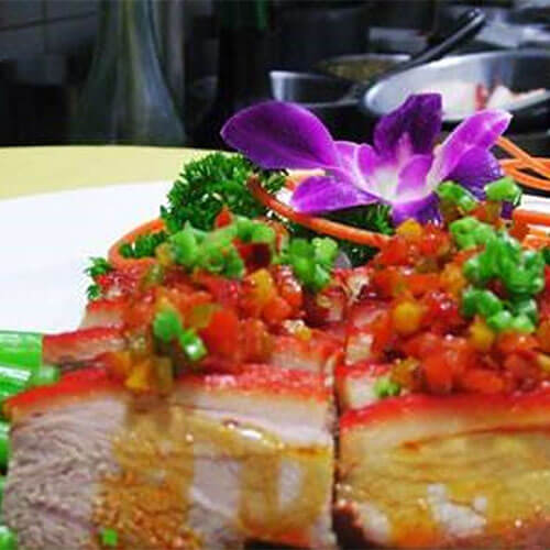 美味的姜葱辣椒蒸鸭脯