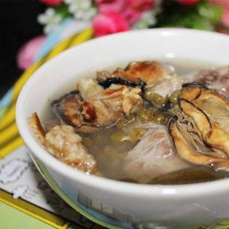 清热蚝豉苦瓜猪骨汤