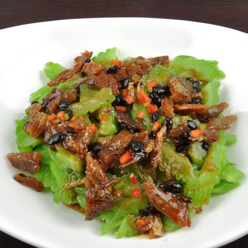 家常豆豉鲮鱼焖苦瓜