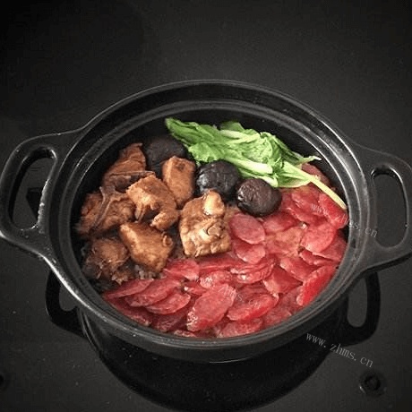 美味的香肠煲仔饭
