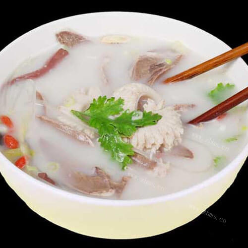 营养的当归羊肉汤