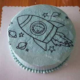 可爱的小火箭生日蛋糕