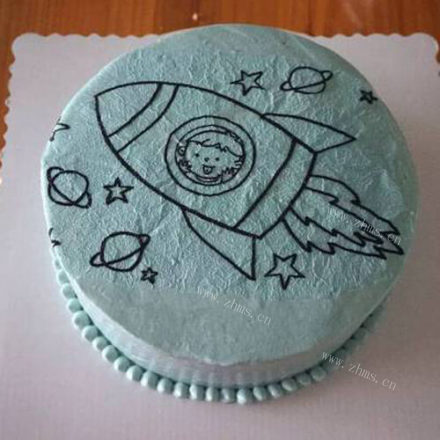 可爱的小火箭生日蛋糕