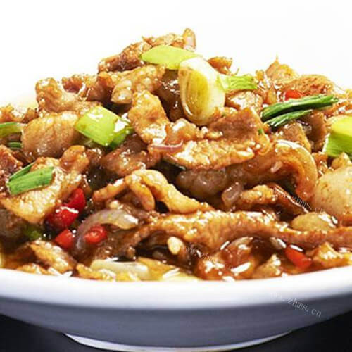 家常双蔬炒鸡丁