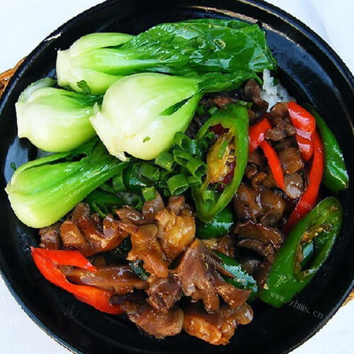 美味的马蹄牛肉肽米煲仔饭