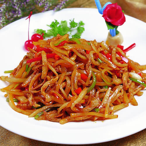美味的榨菜炒肉丝