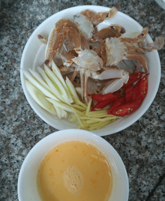 鲜香鸡蛋炒花蟹 做法图解1)