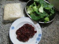 特色青菜牛柳炒乌冬面做法图解1)