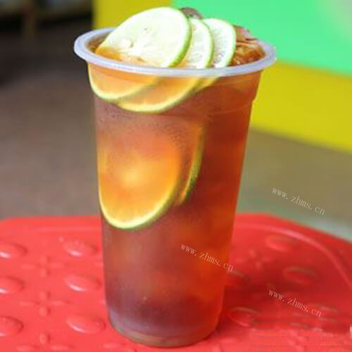 美味的柠檬红茶沙冰