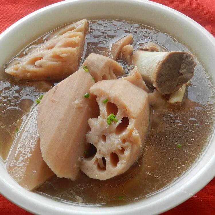 滋补龙骨炖莲藕