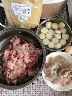 香酥的虾枣做法图解2)