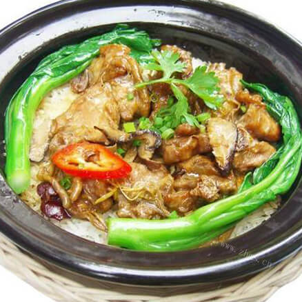 我的砂锅香菇鸡腿煲